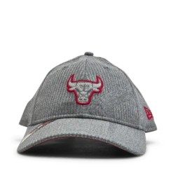 NEW ERA Bulls Knit Cap