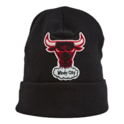 Mitchell & Ness Bulls Chenille Logo Cuff Knit