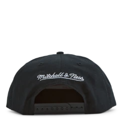 Mitchell & Ness Bulls 1997 Champions Snapback 8 Mitchell & Ness Bulls 1997 Champions Snapback -SoleStory Butik 60561 79 003