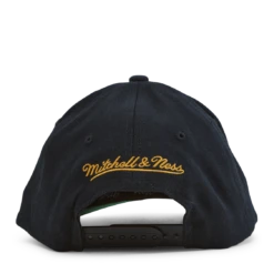 Mitchell & Ness Bulls 1997 Champs Stretch Snapback -SoleStory Butik 60561 87 003