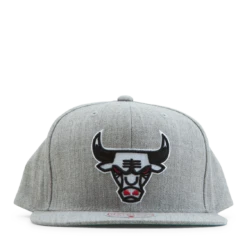 Mitchell & Ness Bulls Team Snapback -SoleStory Butik 60562 08 004