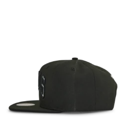 Mitchell & Ness Bulls Iridescent Wordmark Snapback 7 Mitchell & Ness Bulls Iridescent Wordmark Snapback -SoleStory Butik 60562 40 002