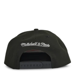 Mitchell & Ness Bulls Iridescent Wordmark Snapback 8 Mitchell & Ness Bulls Iridescent Wordmark Snapback -SoleStory Butik 60562 40 003