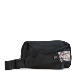 Mitchell & Ness 76ers Fanny Pack -SoleStory Butik 60660 81 004 7de8402f 8649 4b23 87dc eee302466af3