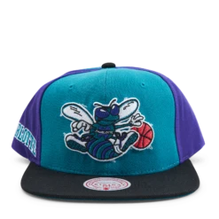 Mitchell & Ness Hornets On The Block Snapback 11 Mitchell & Ness Hornets On The Block Snapback -SoleStory Butik 60663 22 005