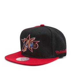 Mitchell & Ness 76ers Rear Script Deadstock