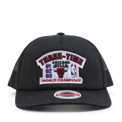 Mitchell & Ness Bulls 91-93 Championship Trucker -SoleStory Butik 60664 34 005