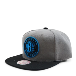 Mitchell & Ness Nets Neon Lights Snapback