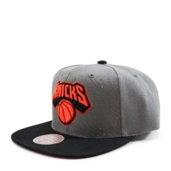 Mitchell & Ness Knicks Neon Lights Snapback