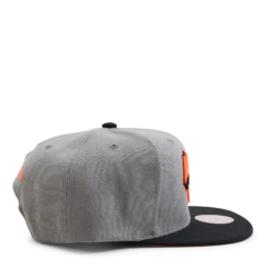 Mitchell & Ness Knicks Neon Lights Snapback -SoleStory Butik 60665 13 004