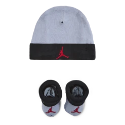 Jordan Kids Basic Hat + Bootie Combo