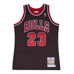 Mitchell & Ness Bulls Authentic Jersey - Michael Jordan