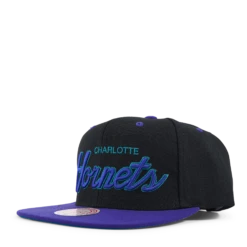 Mitchell & Ness Hornets Script Pop Snapback