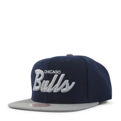 Mitchell & Ness Bulls Navy Spirit Script Snapback