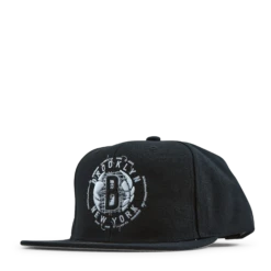 Mitchell & Ness Nets Embroidery Glitch Snapback