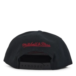 Mitchell & Ness Bulls Xl Logo Pop Snapback -SoleStory Butik 60790 20 003