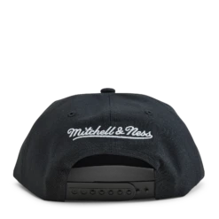 Mitchell & Ness Bulls Dead Remix Deadstock Snapback -SoleStory Butik 60790 71 003