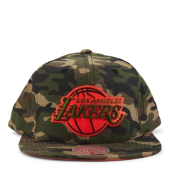 Mitchell & Ness Lakers Neon Camo Pop Snapback -SoleStory Butik 60894 19 005