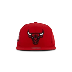 Mitchell & Ness Bulls Conference Patch Snapback -SoleStory Butik 60976 24 005