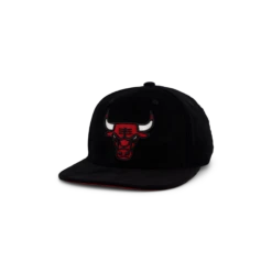 Mitchell & Ness Bulls Black Cord Snapback