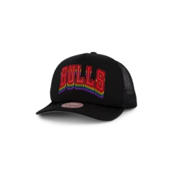 Mitchell & Ness Bulls Roygbiv Trucker