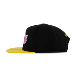 Mitchell & Ness Lakers Side Core 2.0 Snapback HWC -SoleStory Butik 60983 24 002