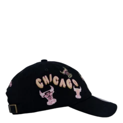 Mitchell & Ness Bulls Sidewalk Sketch Strapback HWC -SoleStory Butik 60983 26 004