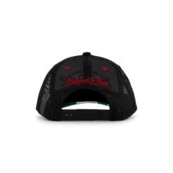 Mitchell & Ness Bulls Team Seal Trucker HWC -SoleStory Butik 60983 65 003