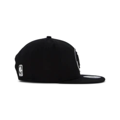NEW ERA NETS SPLIT LOGO 9FIFTY -SoleStory Butik 61063 98 004