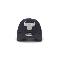 NEW ERA BULLS METALLIC 9FORTY -SoleStory Butik 61064 05 005