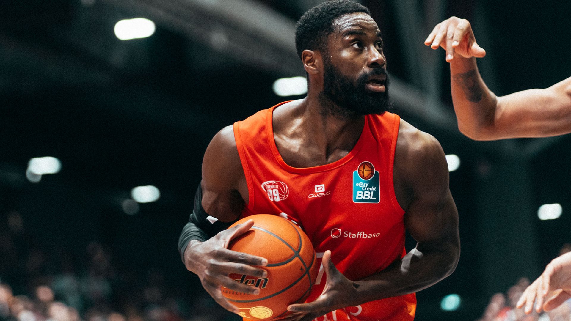 SoleStory Butik -SoleStory Butik Brown and White Modern Skincare Presentation 3